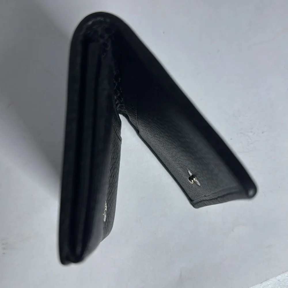 AUTHENTIC BLACK LEATHER GUCCI CARD HOLDER